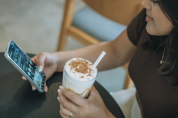 Salle de bain travertin bois : votre espace de détente ultime