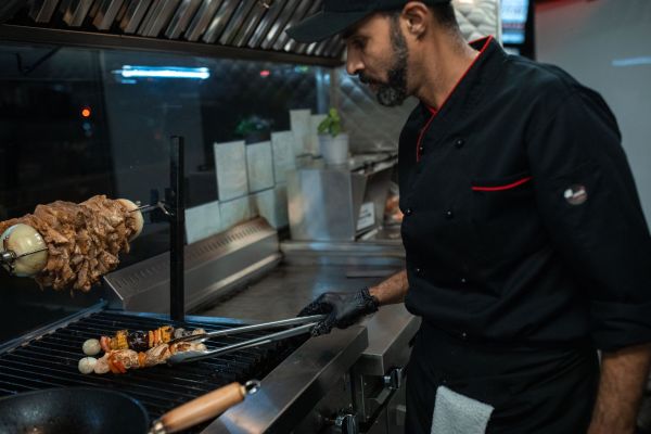 Améliorez l'air de vos restaurants grâce à la hotte à charbon